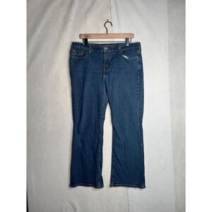 Levis 515 Bootcut Jeans Womens 14P Medium Wash Blue Denim Mid Rise Stretch